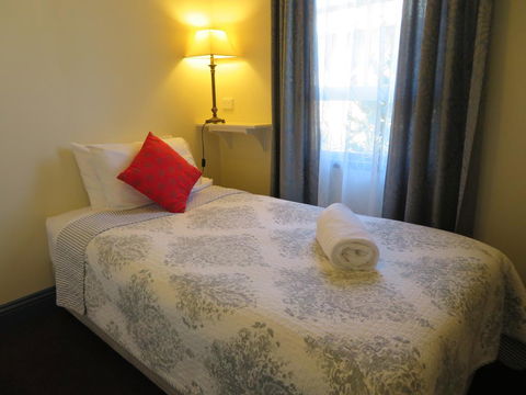 Glenella Guesthouse - Accommodation in Bendigo 2