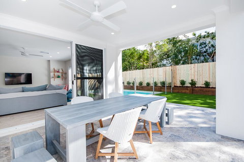 Going Coastal On Sunshine - Accommodation in Bendigo 2