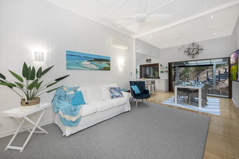 Gorgeous Home 3 Mins To Strand - Accommodation in Bendigo 2
