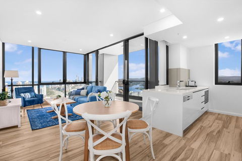 Grand Beach Views In 2-Bed Apartment With Balcony - Accommodation in Bendigo 0