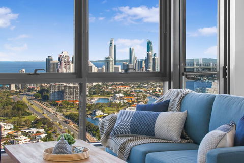 Grand Beach Views In 2-Bed Apartment With Balcony - Accommodation in Bendigo 1