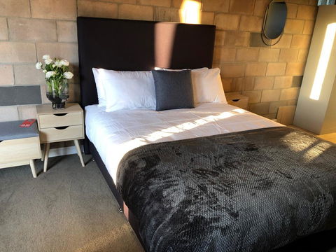 Granite Belt Cabins - Accommodation in Bendigo 1