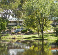 Granite Gardens Cottages  Lake Retreat - Accommodation in Bendigo