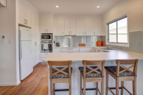 Grey On The Bay - Accommodation in Bendigo 2