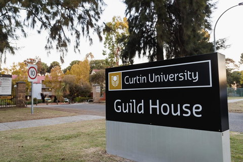 Guild House 6 Bedroom Flat - Accommodation in Bendigo 1