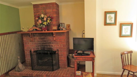 Gumtree On Gillies Bed And Breakfast - Accommodation in Bendigo 3