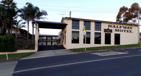 Halfway Motel - Accommodation in Bendigo 0
