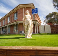 Hamilton's Queanbeyan Motel - Accommodation in Bendigo