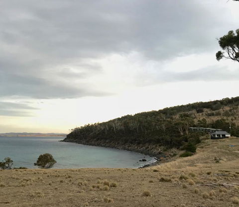 Hamptons On The Bay - Accommodation in Bendigo 2
