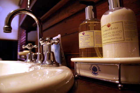 Henrietta's Country House - Accommodation in Bendigo 2