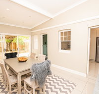 Heritage Bowen Terrace 3 Bed 2 Bath - Walk to CBD - Accommodation in Bendigo