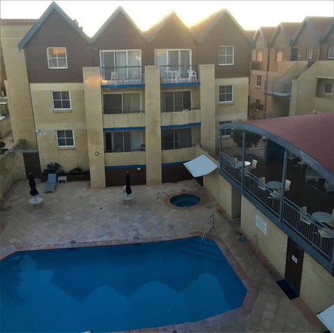 Hillarys Executive Apartment - Accommodation in Bendigo 0