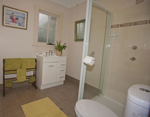 Hillside Cottage - Accommodation in Bendigo 2