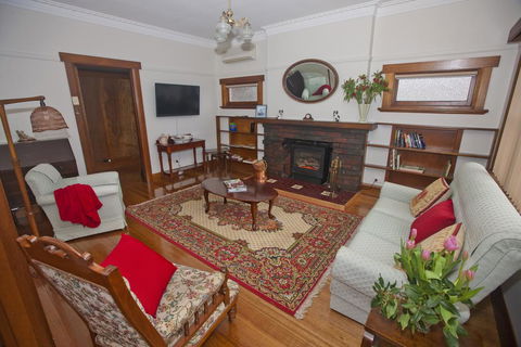 Hillside Cottage - Accommodation in Bendigo 1