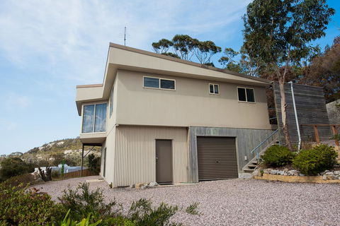 Hilltop Haven - Accommodation in Bendigo 0