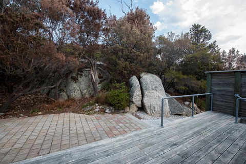 Hilltop Haven - Accommodation in Bendigo 3