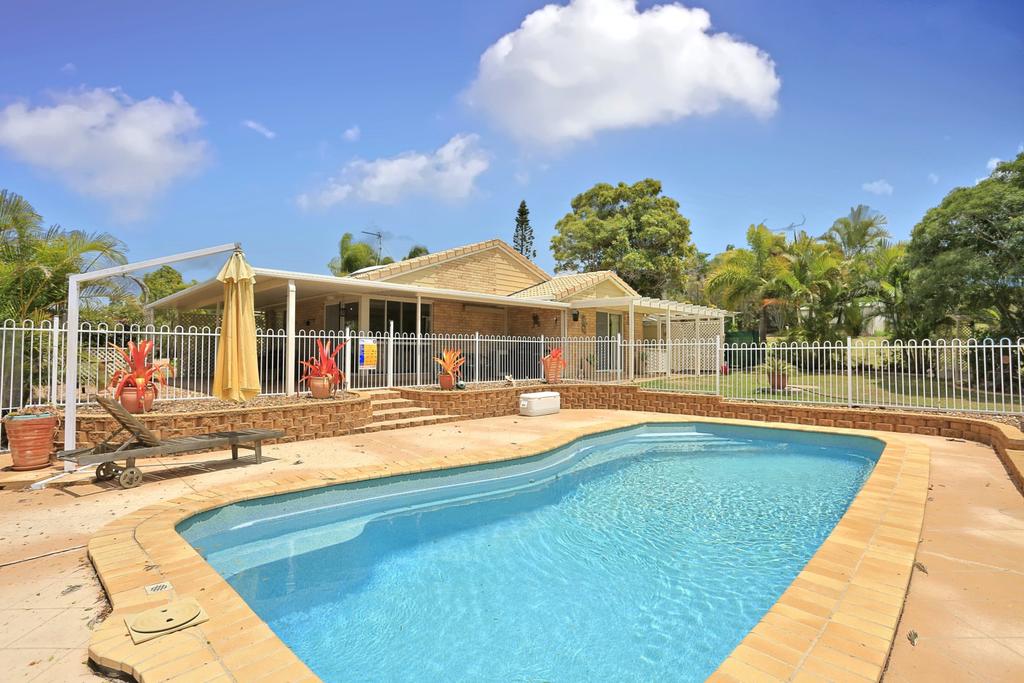 Hervey Bay QLD Accommodation in Bendigo