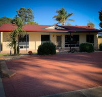 Hooterville - Accommodation in Bendigo