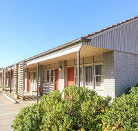 Hotel Canobolas Motel and Units - Accommodation in Bendigo
