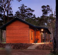 Island Brook Estate Winery and Chalets - Accommodation in Bendigo