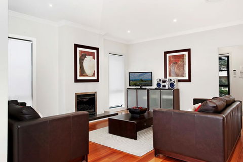 Jacarandas Parkview - Accommodation in Bendigo 3