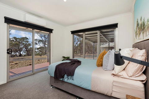 Jack's Point - Accommodation in Bendigo 3