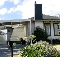 Jesson Crescent Dandenong Cozy House - Accommodation in Bendigo