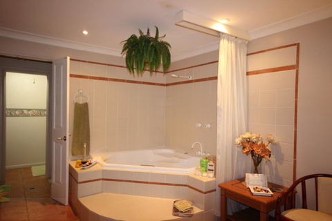 Kalimna - Spa Room - Accommodation in Bendigo 1