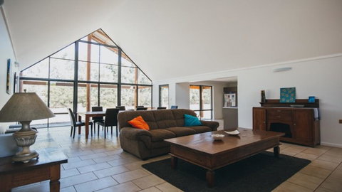 Kangaroo Retreat - Accommodation in Bendigo 0