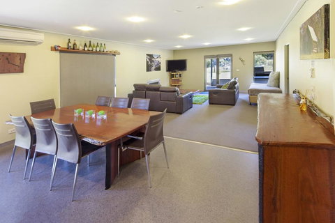 Kickenback Lodge - Accommodation in Bendigo 2