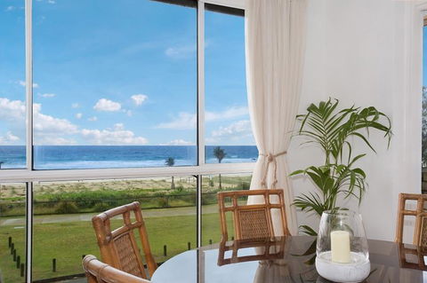 King Tide - Accommodation in Bendigo 0
