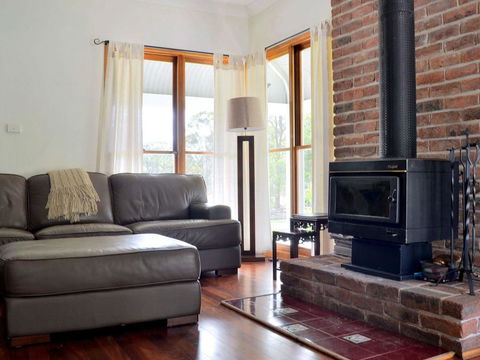 La Sila Homestead On Marrowbone - Cutest Cottage In The Hunter With Killer Views - Accommodation in Bendigo 2