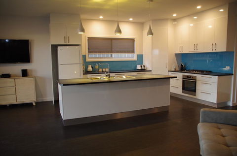 Laguna View - Accommodation in Bendigo 0