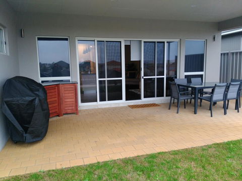 Laguna View - Accommodation in Bendigo 1
