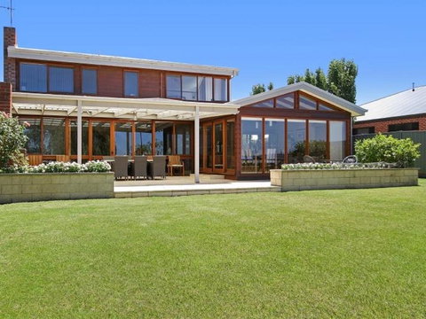 Lake House 61 Mulwala - Accommodation in Bendigo 0