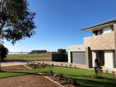 Lake Resort On Black Bull - Accommodation in Bendigo 0