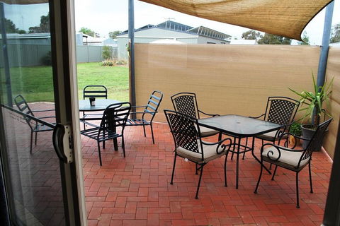 Lake Tyrrell Accommodation - Accommodation in Bendigo 2