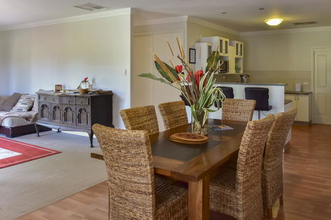Lake Tyrrell Accommodation LTA - Accommodation in Bendigo 1