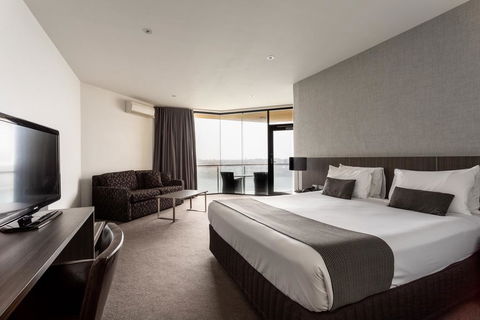 Lakes Hotel - Accommodation in Bendigo 1