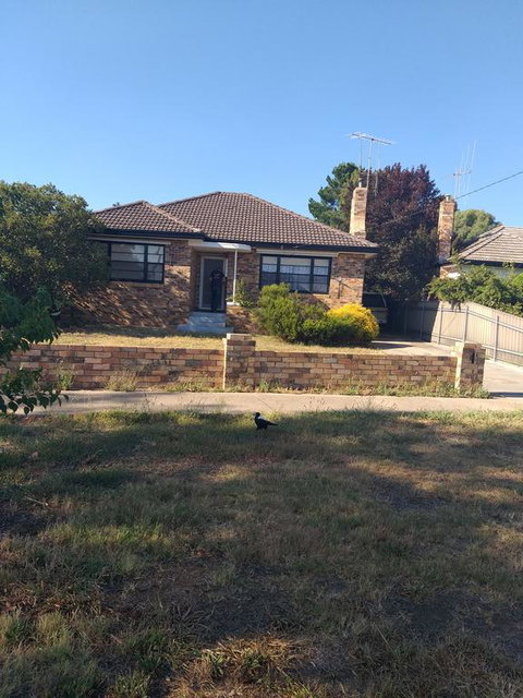 Large Groups Peaceful Happy Home - Accommodation in Bendigo 0