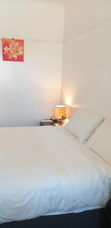 Large Groups Peaceful Happy Home - Accommodation in Bendigo 3