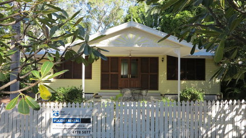 Lemonade 18 Hayles Avenue Arcadia - Accommodation in Bendigo 0