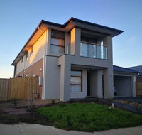 lily family - Accommodation in Bendigo