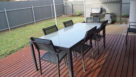 Lincoln Breeze - Accommodation in Bendigo 1