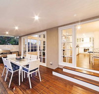 Luxurious Hampton Style 3 Bedroom House - Accommodation in Bendigo