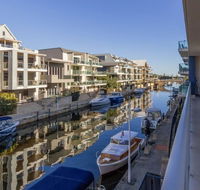 Luxurious Mandurah Marina Apartment - Accommodation in Bendigo