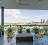 Luxury  Location - Sea Views with Modern Class  - Accommodation in Bendigo