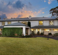 Luxury Bungalow - Accommodation in Bendigo