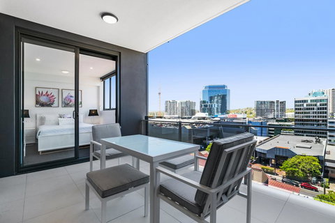 Luxury Living With Panoramic Views - Accommodation in Bendigo 2