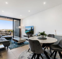Luxury Living with Panoramic Views - Accommodation in Bendigo